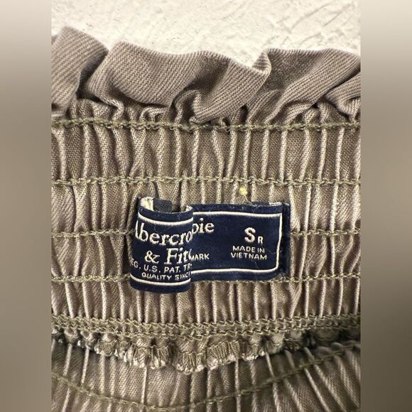 Abercrombie & Fitch Green Cargo Joggers Size Small Regular VGUC - Picture 3 of 3